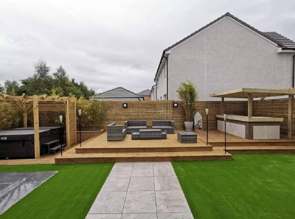 Landscaping in Edinburgh and the Lothians. Landscaping in Edinburgh and the Lothians.